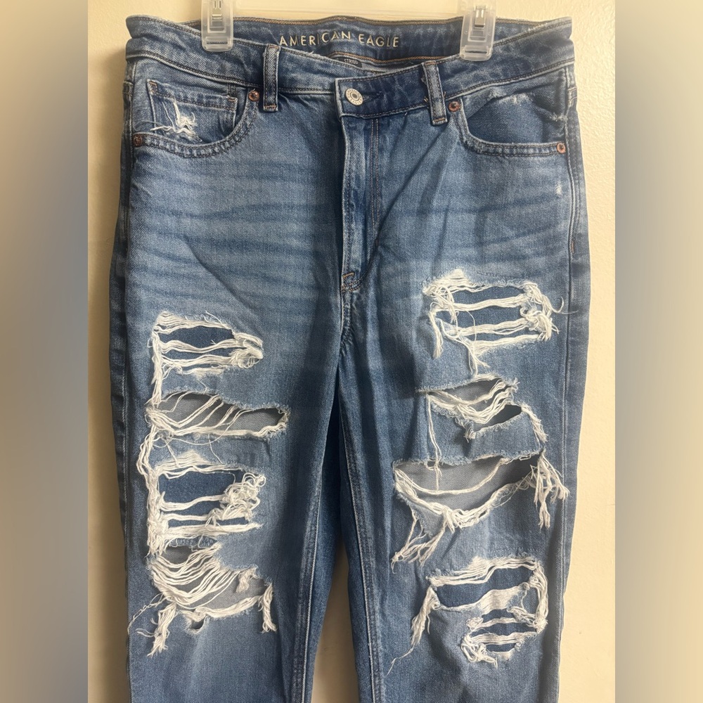 American Eagle Outfitters women Ripped Blue Jeans - Picture 2 of 8